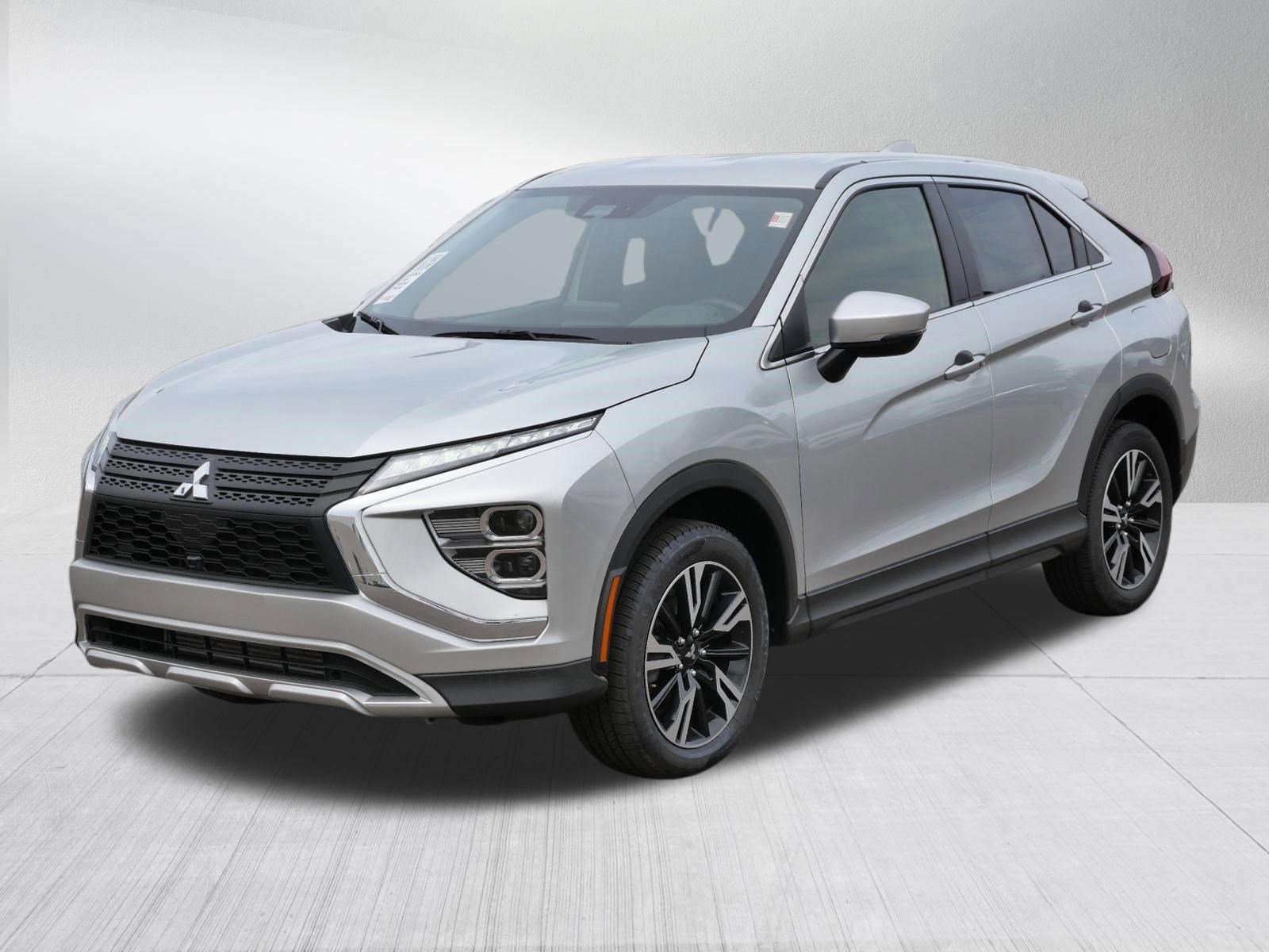 Used 2024 Mitsubishi Eclipse Cross SE image 3