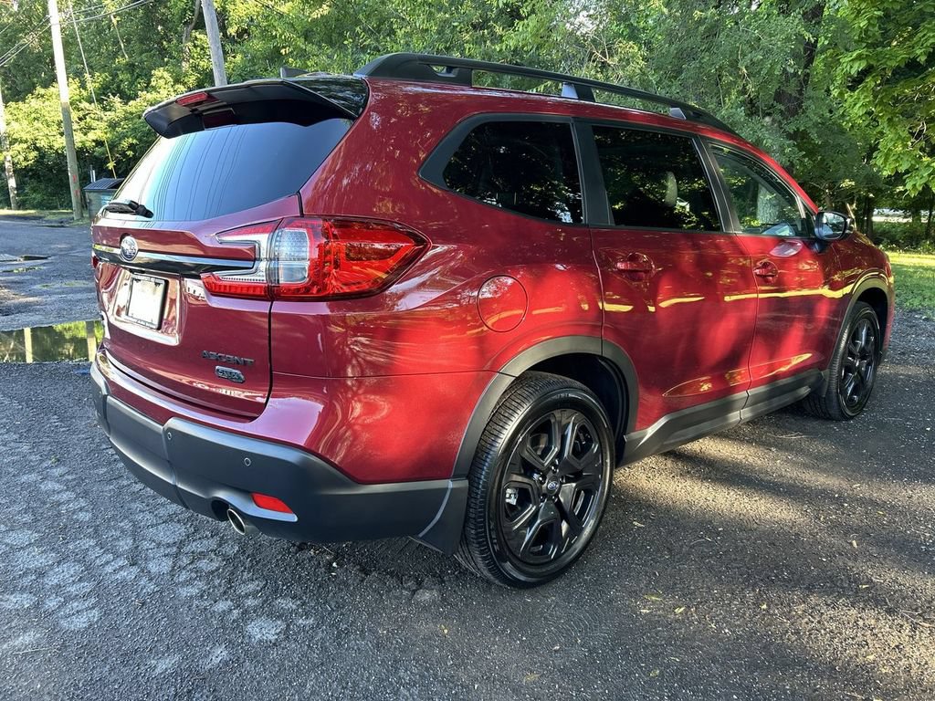 Certified 2025 Subaru Ascent Bronze Edition w/ Onyx Package AWD/4WD image 8