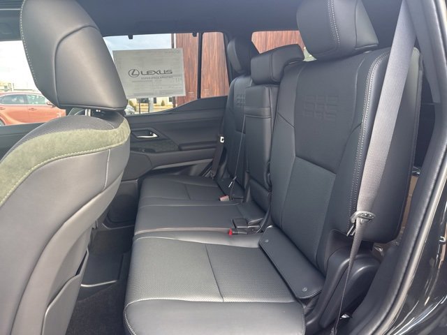 New 2025 Lexus GX 550 image 34