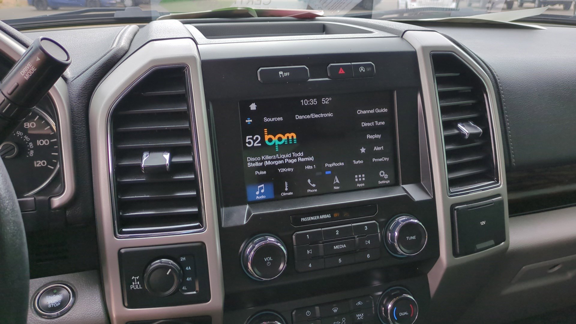 Used 2019 Ford F150 Lariat w/ Max Trailer Tow Package image 22