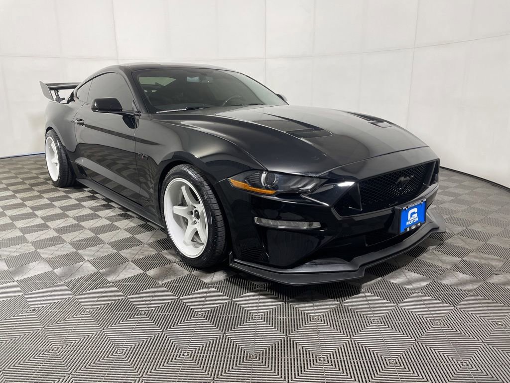 Used 2020 Ford Mustang GT w/ Equipment Group 301A RWD image 2