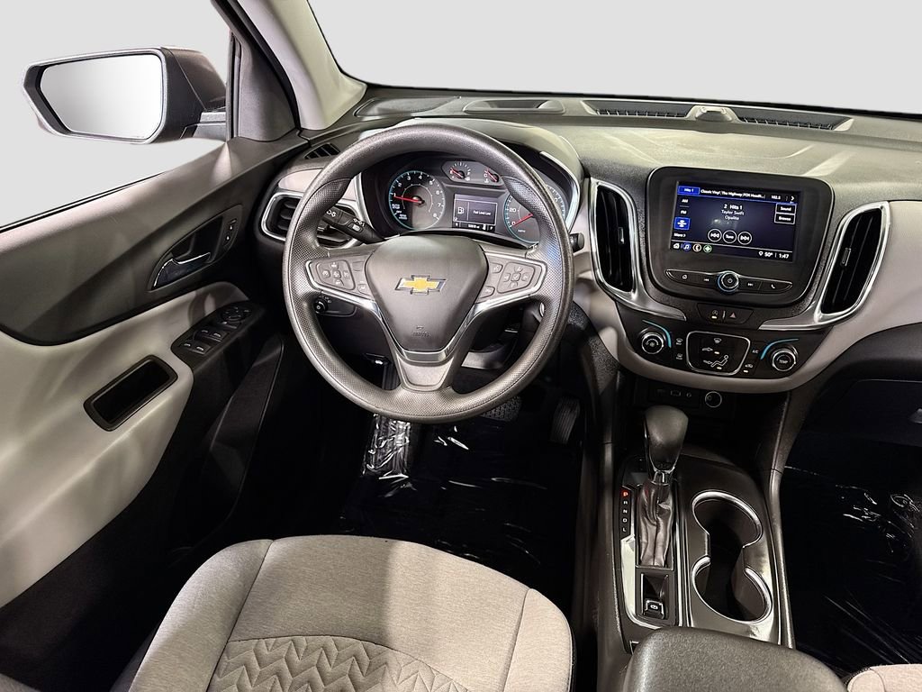 Used 2023 Chevrolet Equinox LS image 15