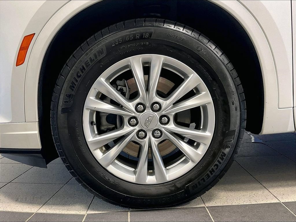 Used 2024 Cadillac XT6 Luxury w/ LPO, Floor Liner Package AWD/4WD image 7