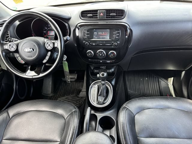 Used 2015 Kia Soul ! FWD image 15