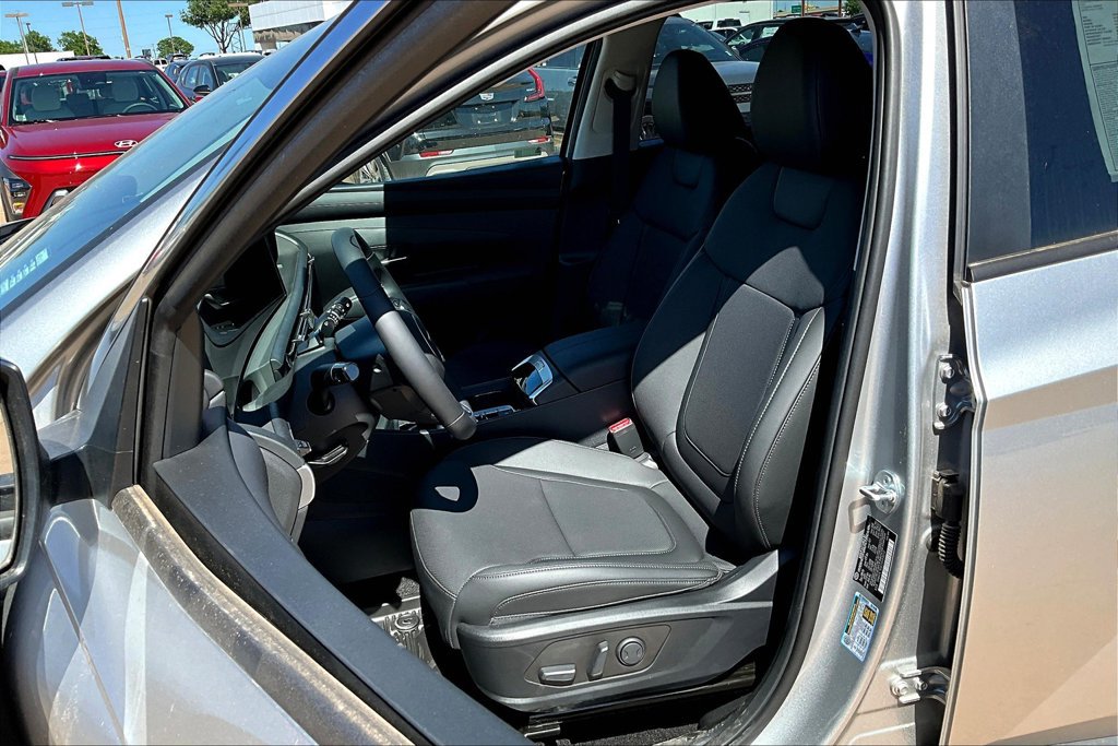 Used 2025 Hyundai Tucson SEL FWD image 13