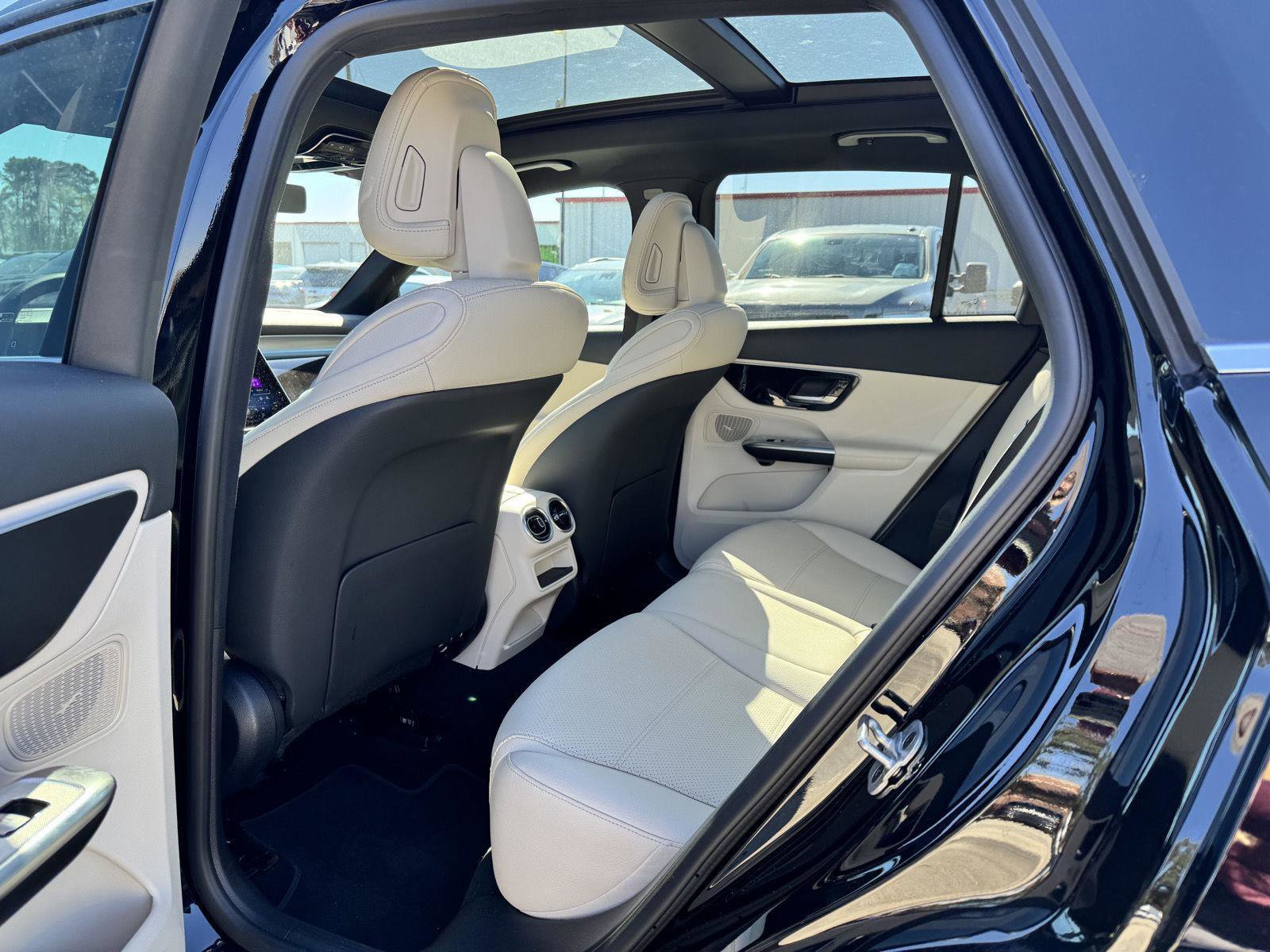 Certified 2026 Mercedes-Benz GLC 300 image 17