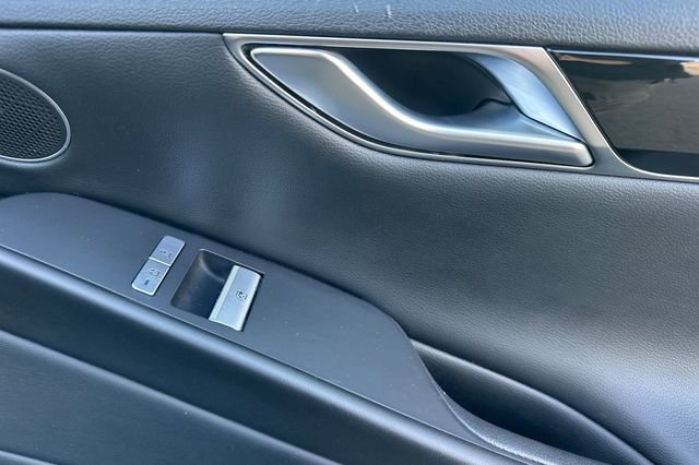 Used 2023 Genesis G80 2.5T image 19