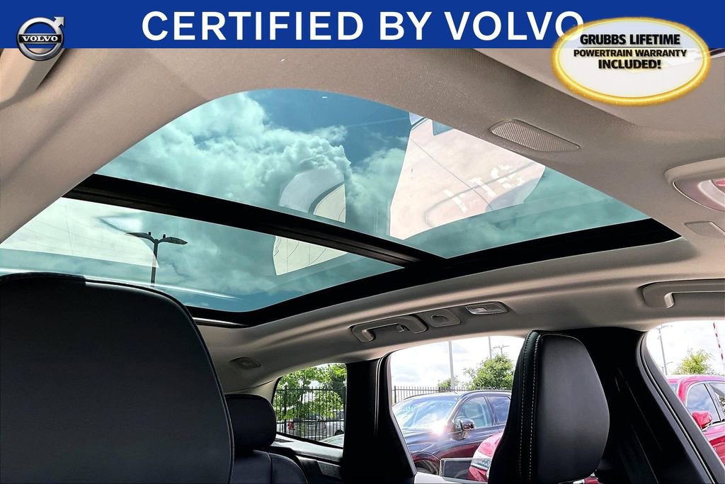 Certified 2023 Volvo XC60 B5 Ultimate w/ Climate Package FWD image 23