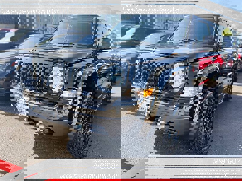 Used 2015 Jeep Patriot Sport w/ Power Value Group FWD image 1