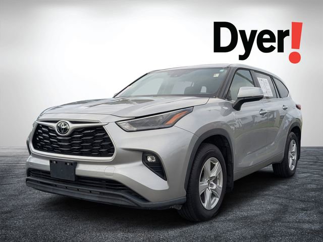 Used 2023 Toyota Highlander LE AWD/4WD image 7