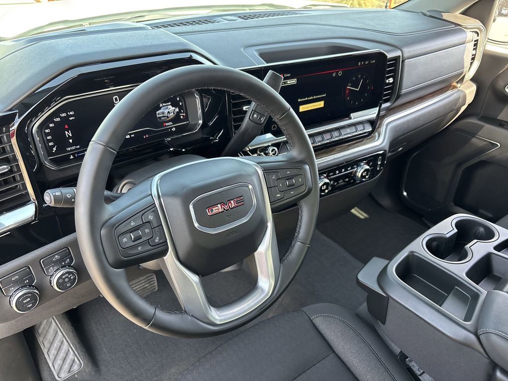 Used 2025 GMC Sierra 1500 Elevation image 10