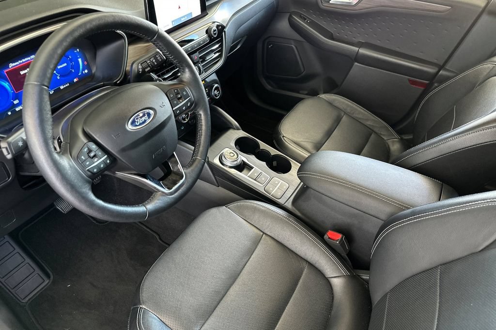 Used 2020 Ford Escape Titanium AWD/4WD image 10
