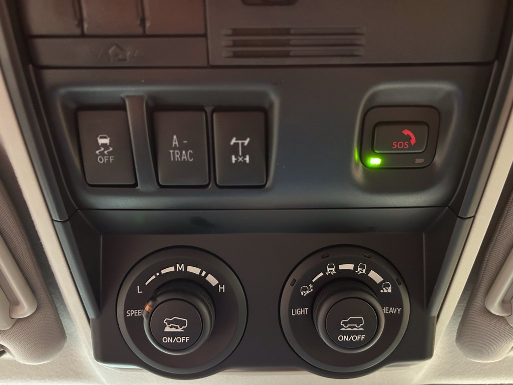 Used 2024 Toyota 4Runner TRD Off-Road Premium AWD/4WD image 19