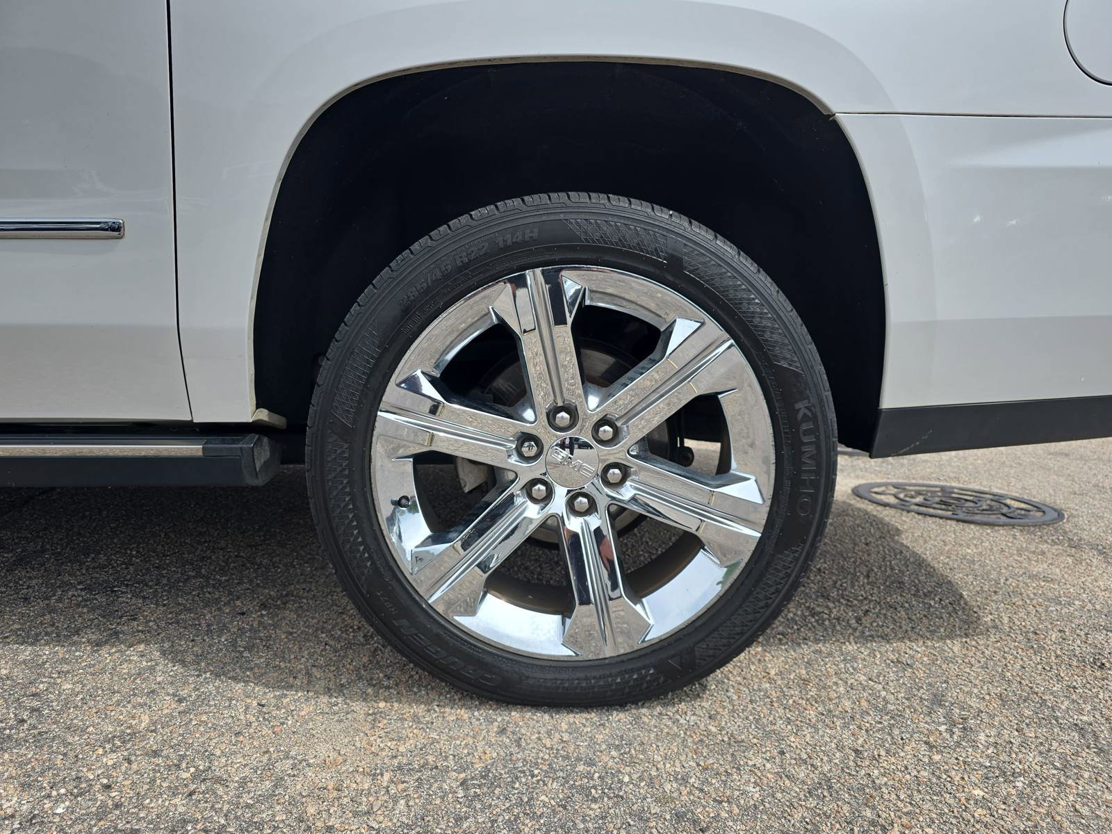 Used 2017 GMC Yukon XL Denali w/ Open Road Package AWD/4WD image 35