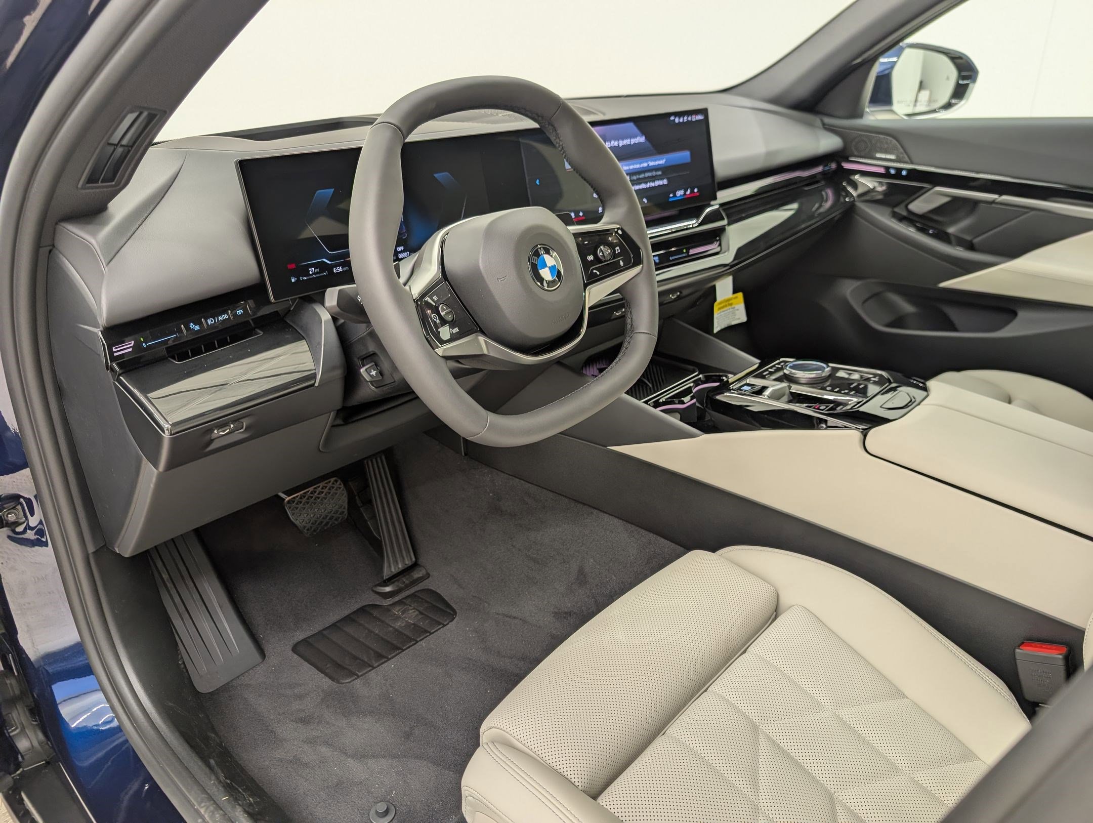 New 2026 BMW 530i w/ Premium Package RWD image 4