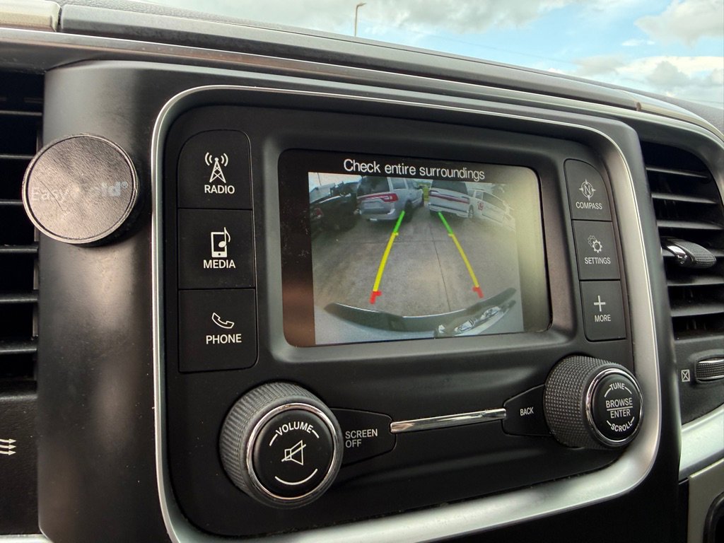 Used 2018 RAM 2500 SLT image 22