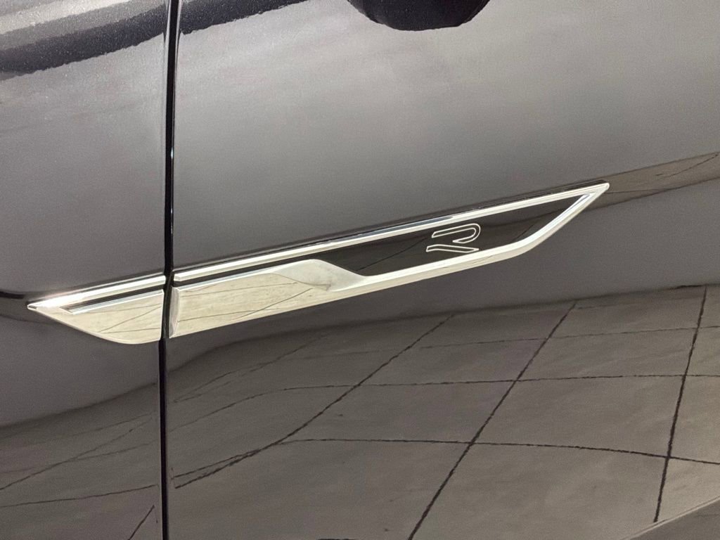 Used 2022 Volkswagen Atlas SEL R-Line image 27