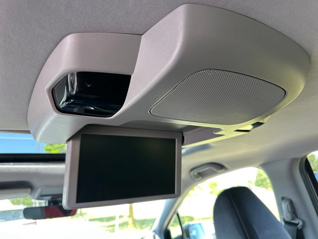 Used 2021 Honda Pilot Touring image 18