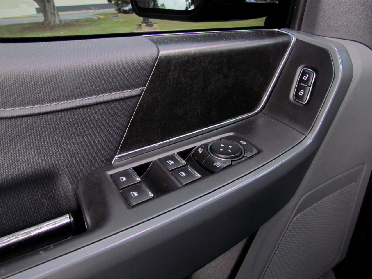 Used 2022 Ford F150 XLT w/ Equipment Group 301A Mid image 25