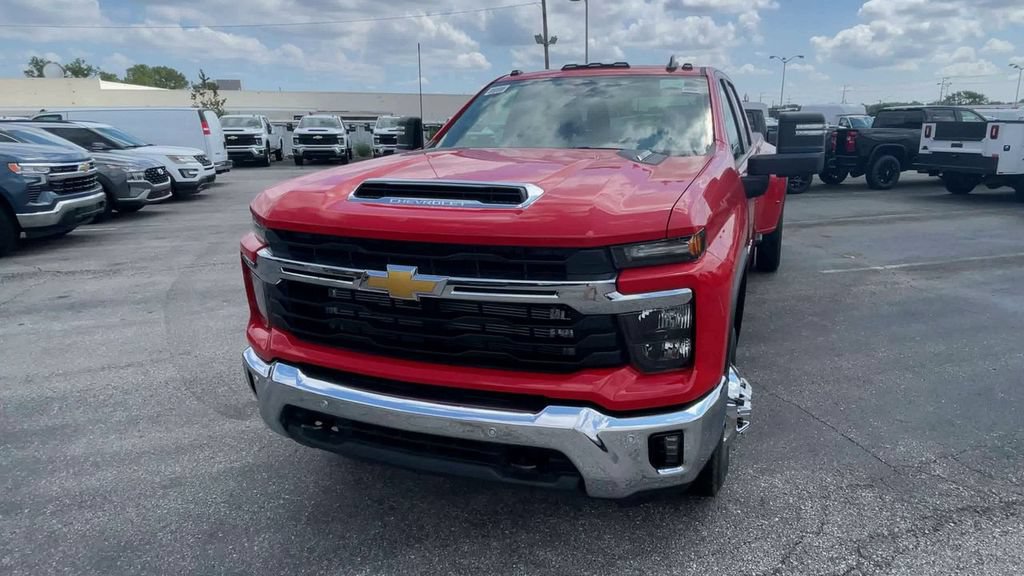 New 2026 Chevrolet Silverado 3500 LT w/ Safety Package AWD/4WD image 5