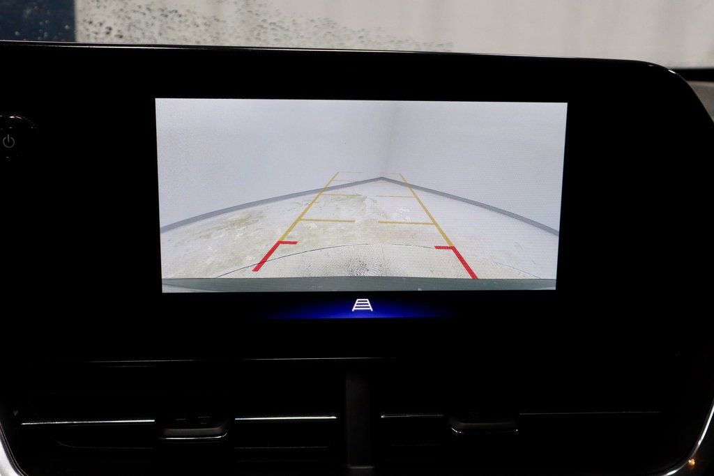 Used 2025 Chevrolet Trax LT w/ Driver Confidence Package image 2