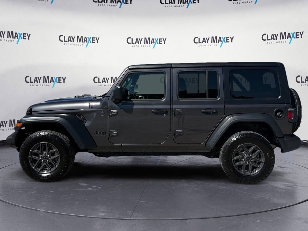 Used 2025 Jeep Wrangler Unlimited Sport AWD/4WD image 2