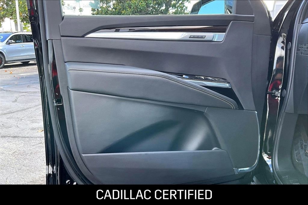 Certified 2025 Cadillac Escalade ESV Premium Luxury RWD image 20