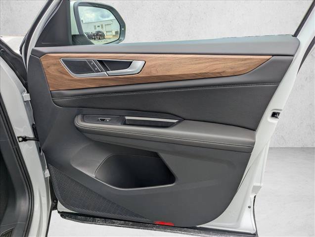 New 2026 Volkswagen Atlas SE FWD image 26