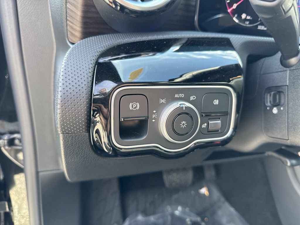 Certified 2026 Mercedes-Benz CLA 250 4MATIC image 18