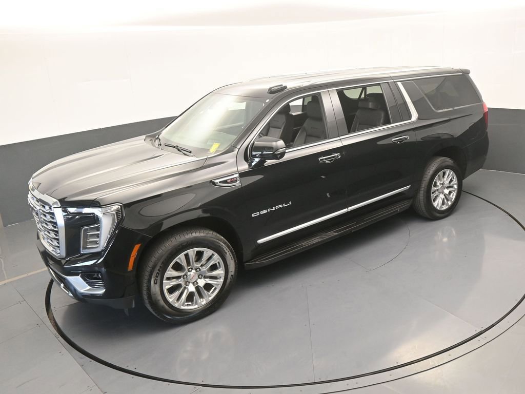 Used 2025 GMC Yukon XL Denali AWD/4WD image 58