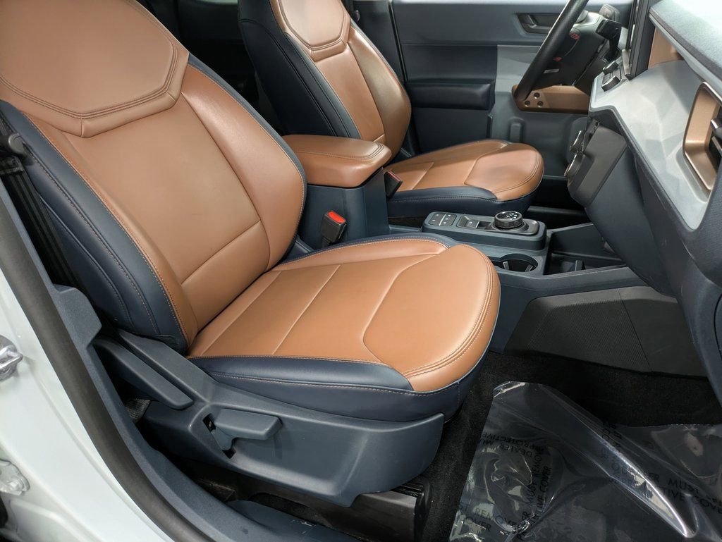 Used 2022 Ford Maverick Lariat w/ Equipment Group 500A Standard image 29