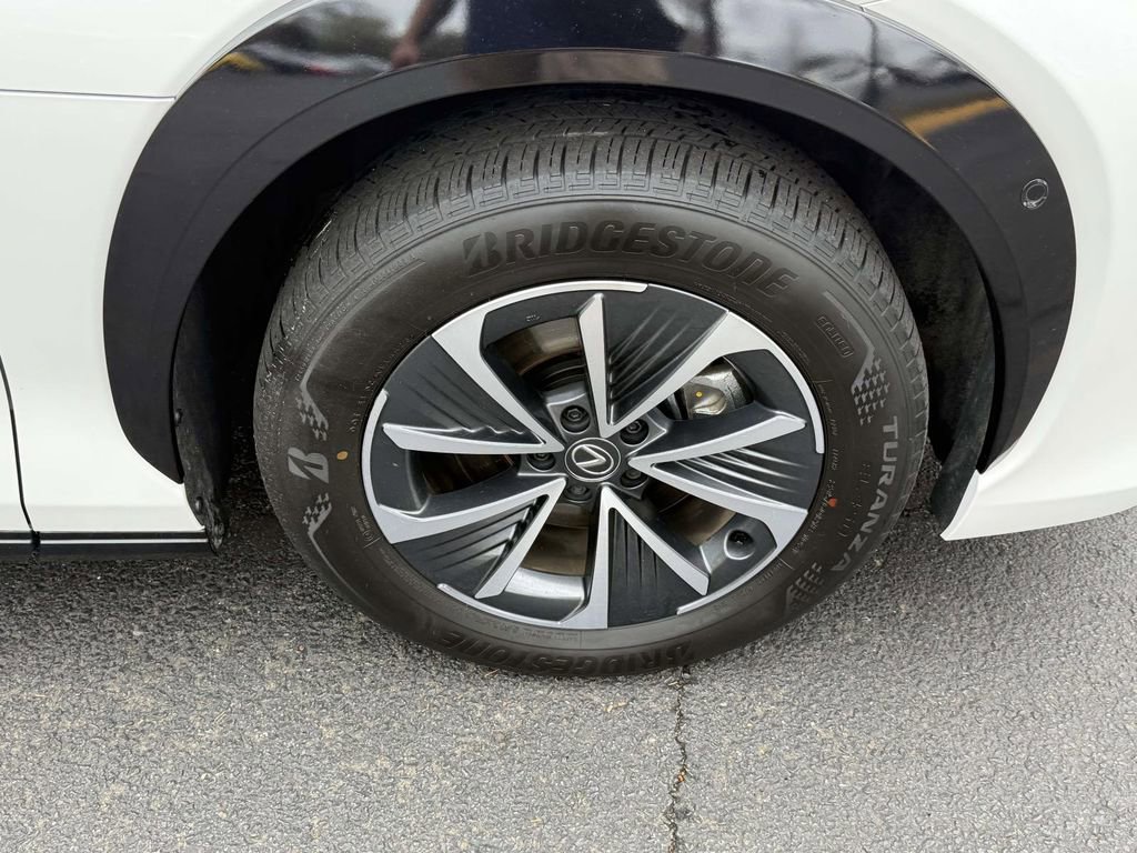 Used 2023 Lexus RZ 450e Premium w/ Technology Package AWD/4WD image 7