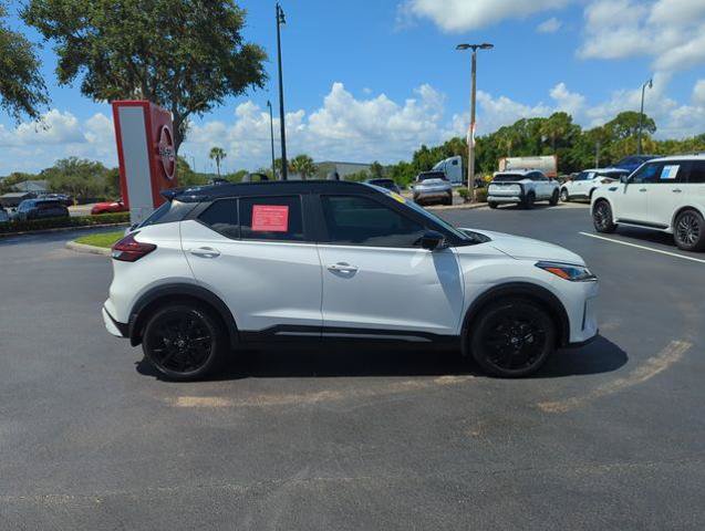 Certified 2024 Nissan Kicks SR w/ SR Premium Package FWD image 3
