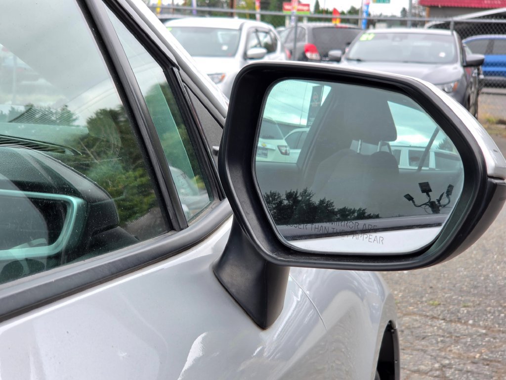 Used 2020 Toyota Corolla LE FWD image 10