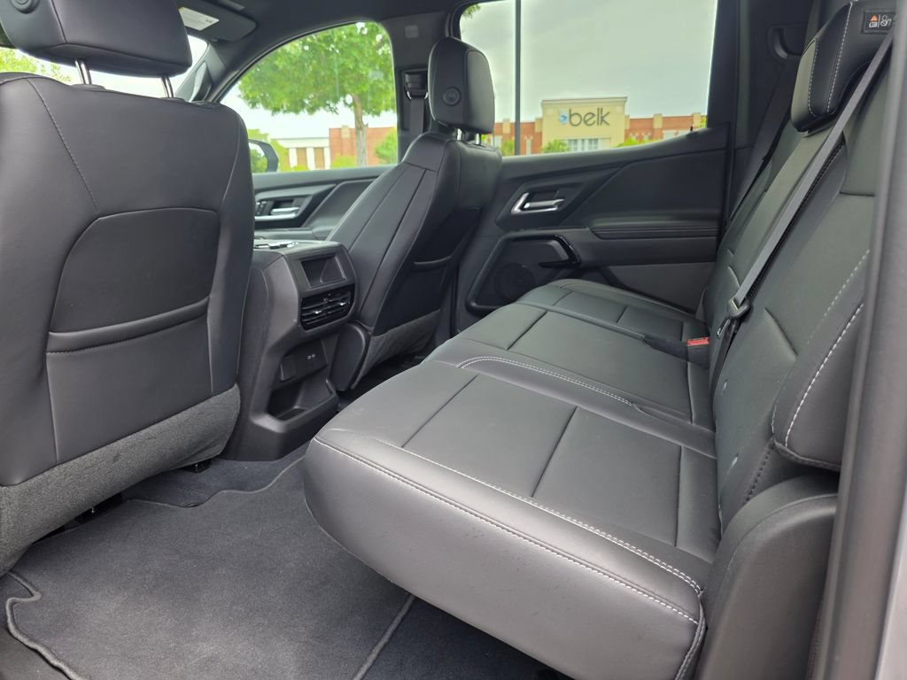 Used 2026 Chevrolet Silverado EV LT AWD/4WD image 28