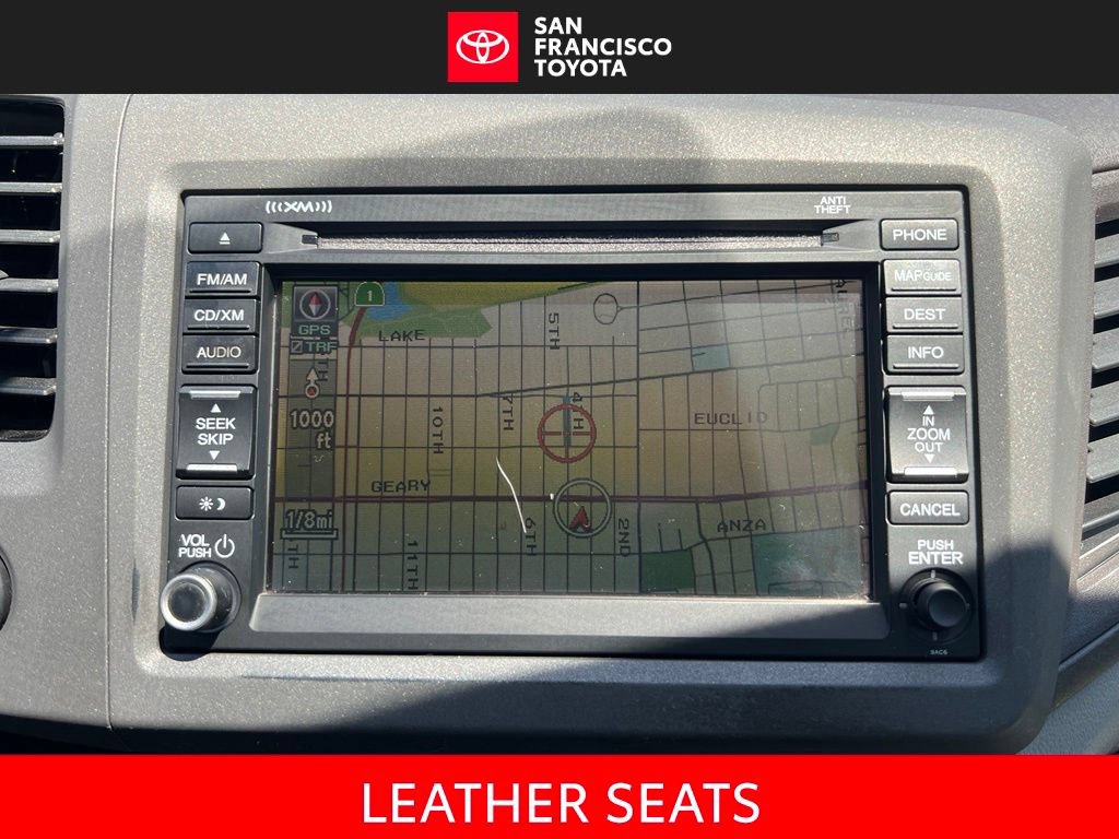Used 2012 Honda Civic Hybrid Sedan image 24