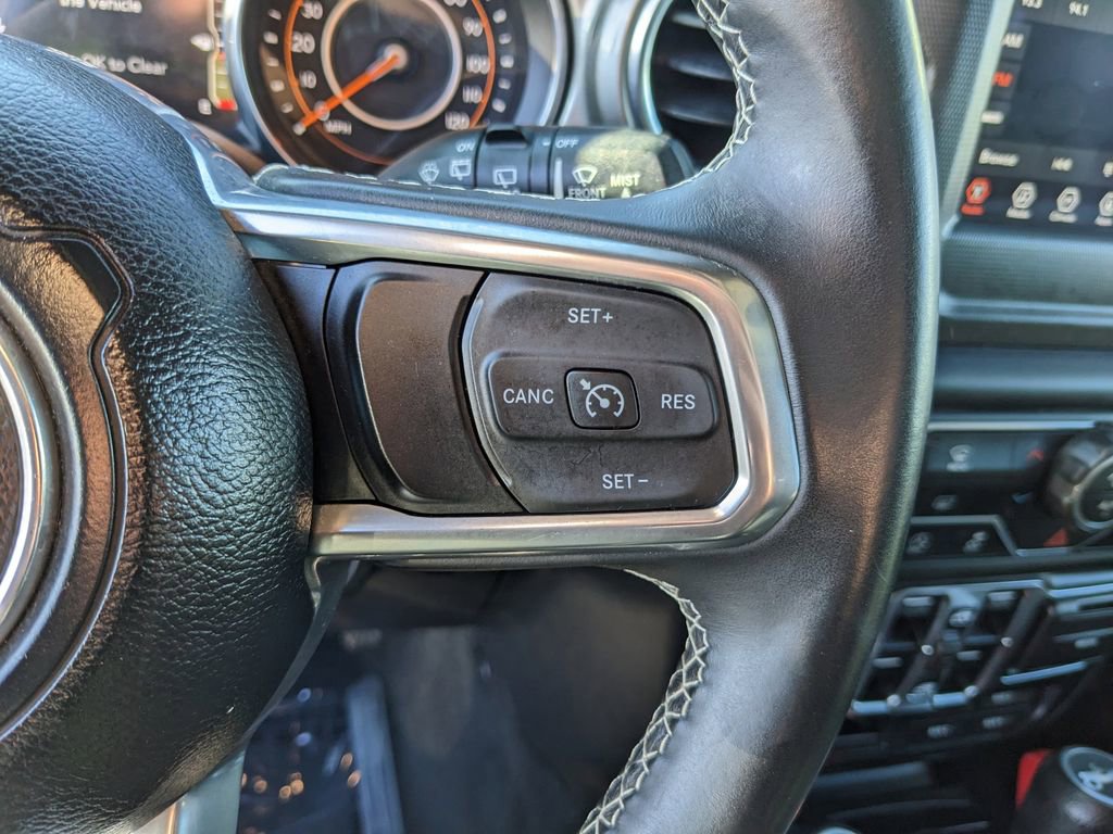 Used 2018 Jeep Wrangler Unlimited Sahara image 29