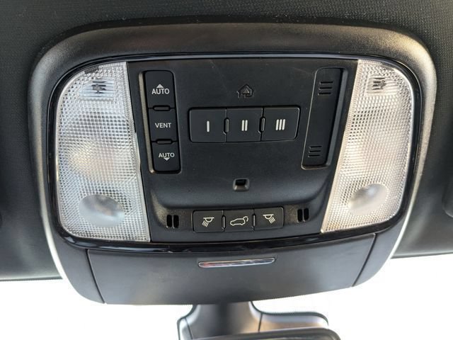 Used 2024 Dodge Durango GT AWD/4WD image 23