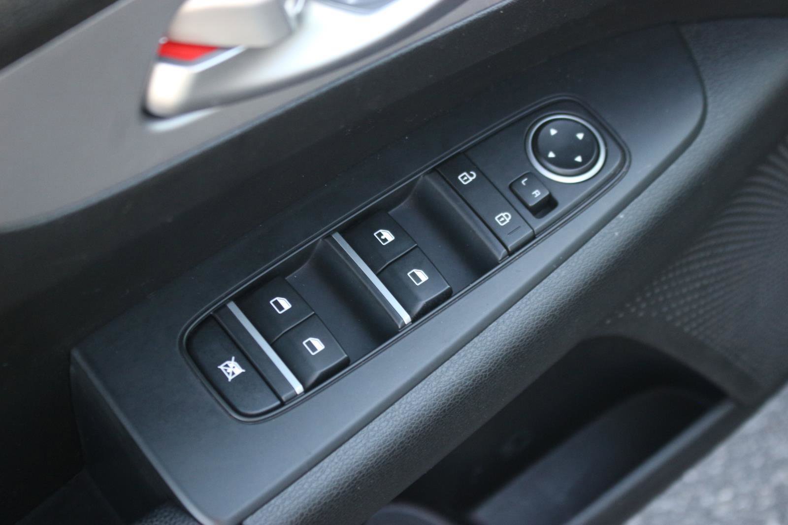 Used 2023 Kia Forte LXS w/ LXS Technology Package image 11