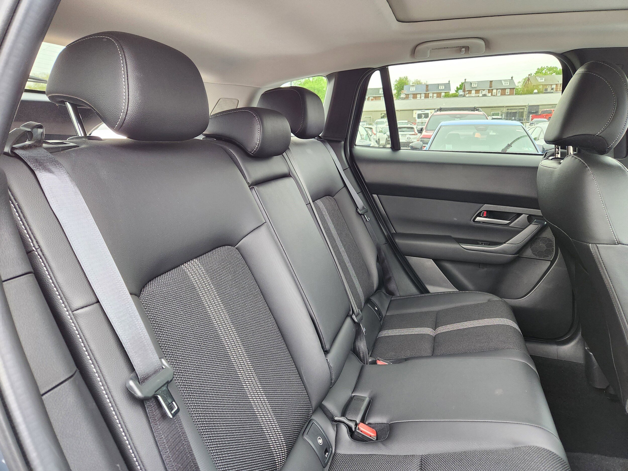 Certified 2025 MAZDA CX-50 AWD 2.5 S w/ Premium Package image 15