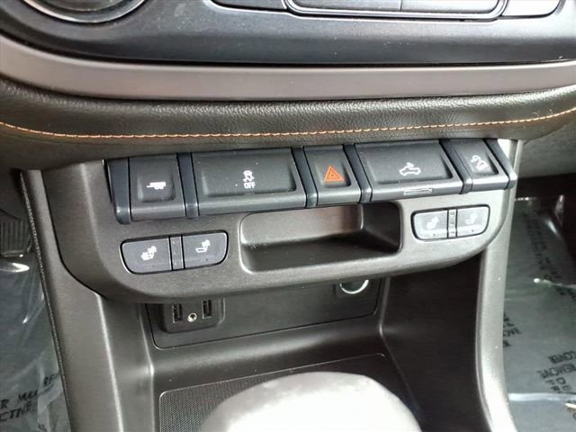 Used 2022 GMC Canyon AT4 w/ Trailering Package image 33