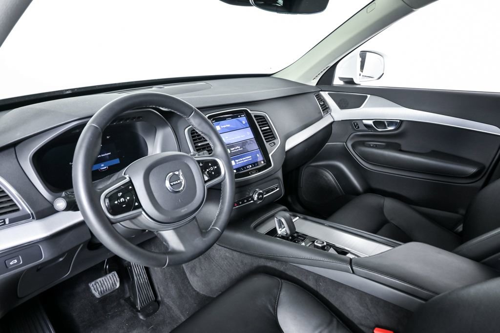 Certified 2023 Volvo XC90 B5 Core AWD/4WD image 6