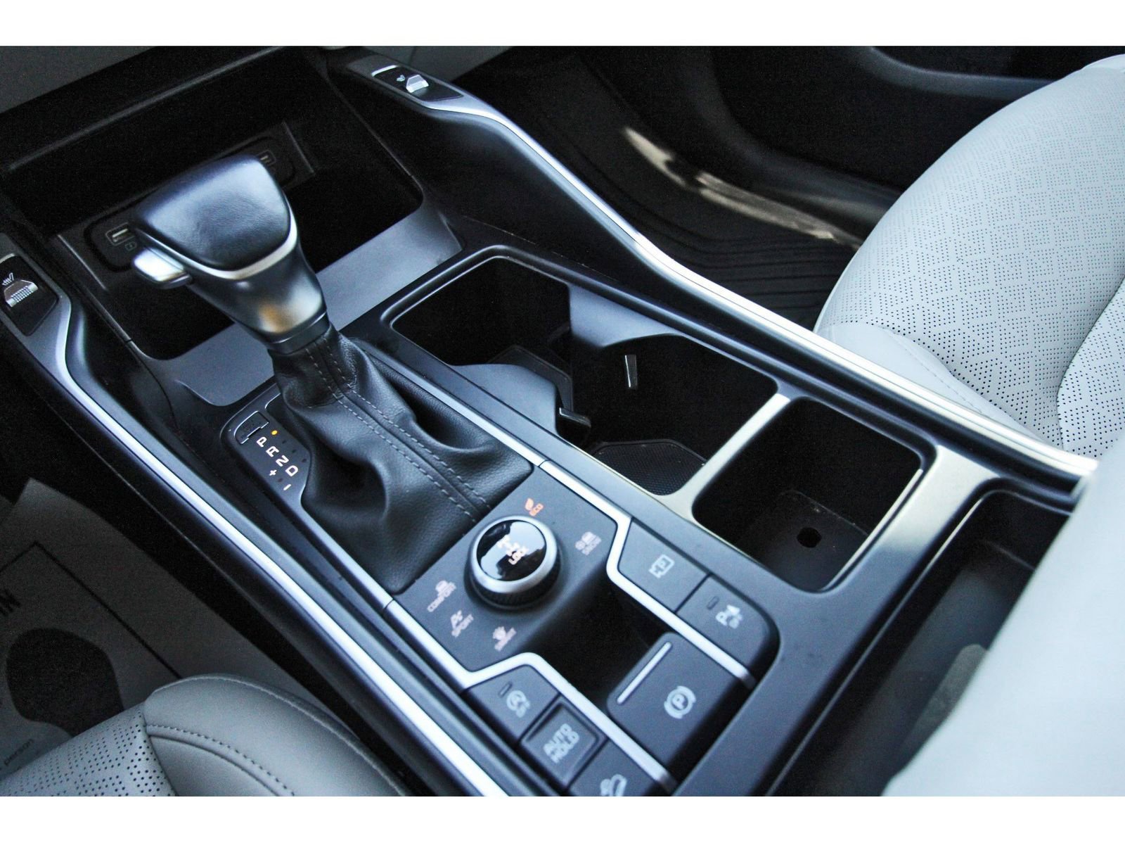 Used 2023 Kia Sorento X-Line EX image 31