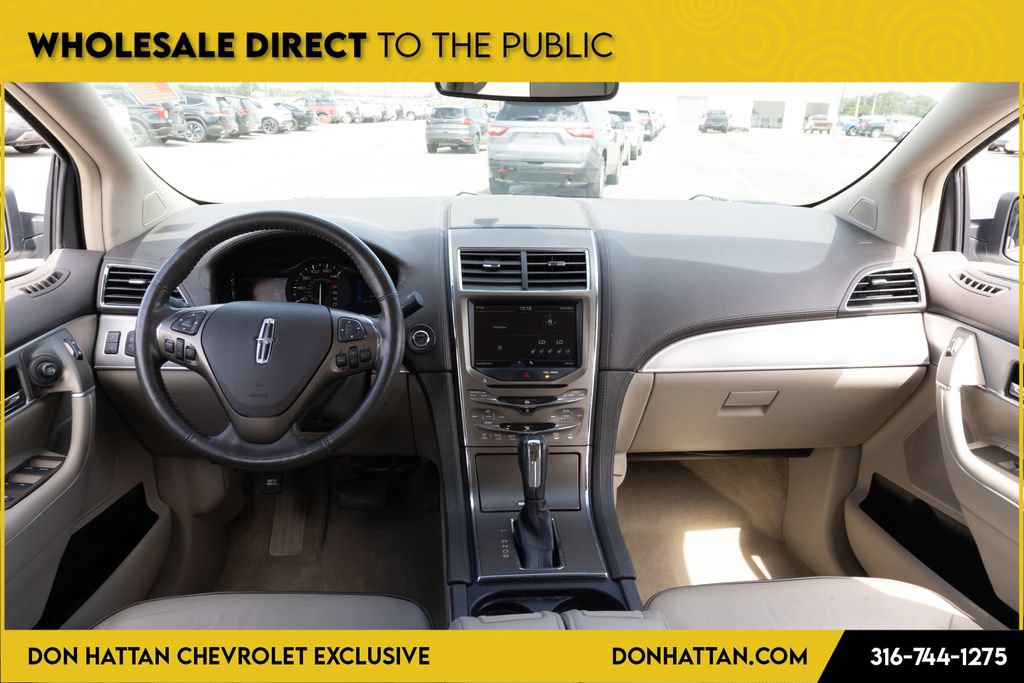 Used 2013 Lincoln MKX FWD image 5