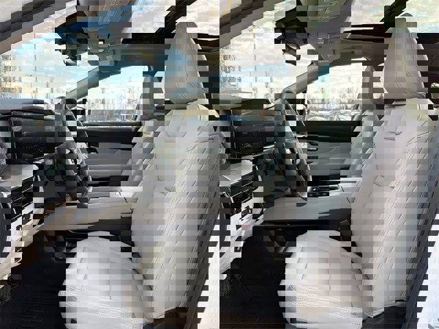 Used 2025 Nissan Murano SL w/ Cargo Package image 11