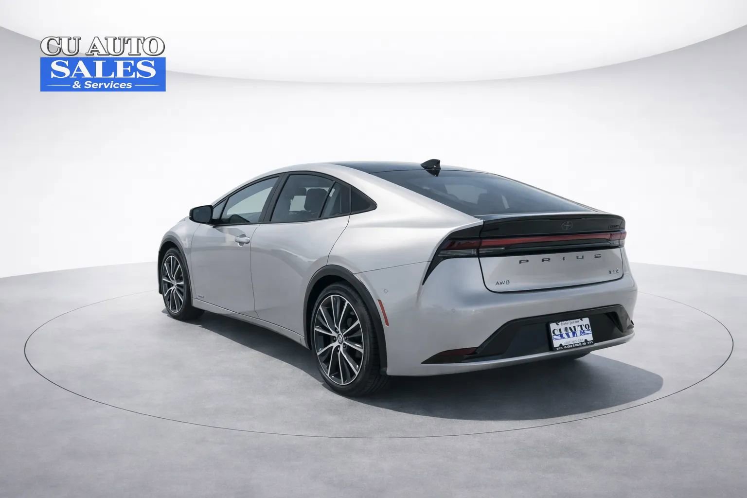 Used 2024 Toyota Prius Limited w/ Limited Premium Package image 5