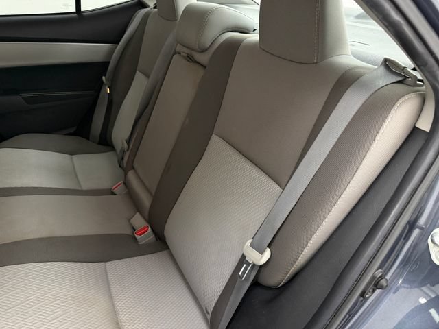 Used 2018 Toyota Corolla LE FWD image 34