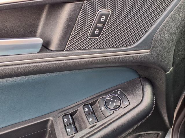 Used 2023 Ford Edge SEL w/ Sport Appearance Package AWD/4WD image 18
