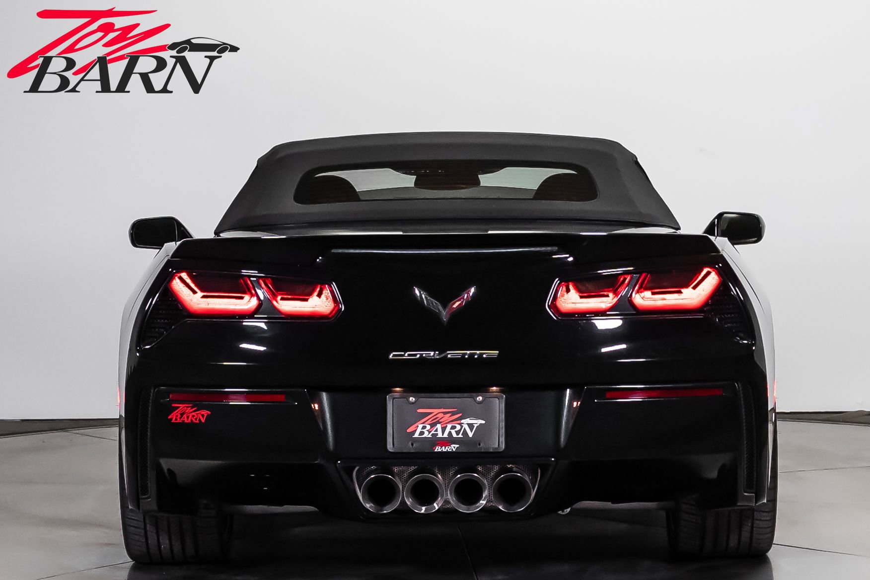 Used 2015 Chevrolet Corvette Stingray Convertible w/ 2LT Preferred Equipment Group RWD image 12