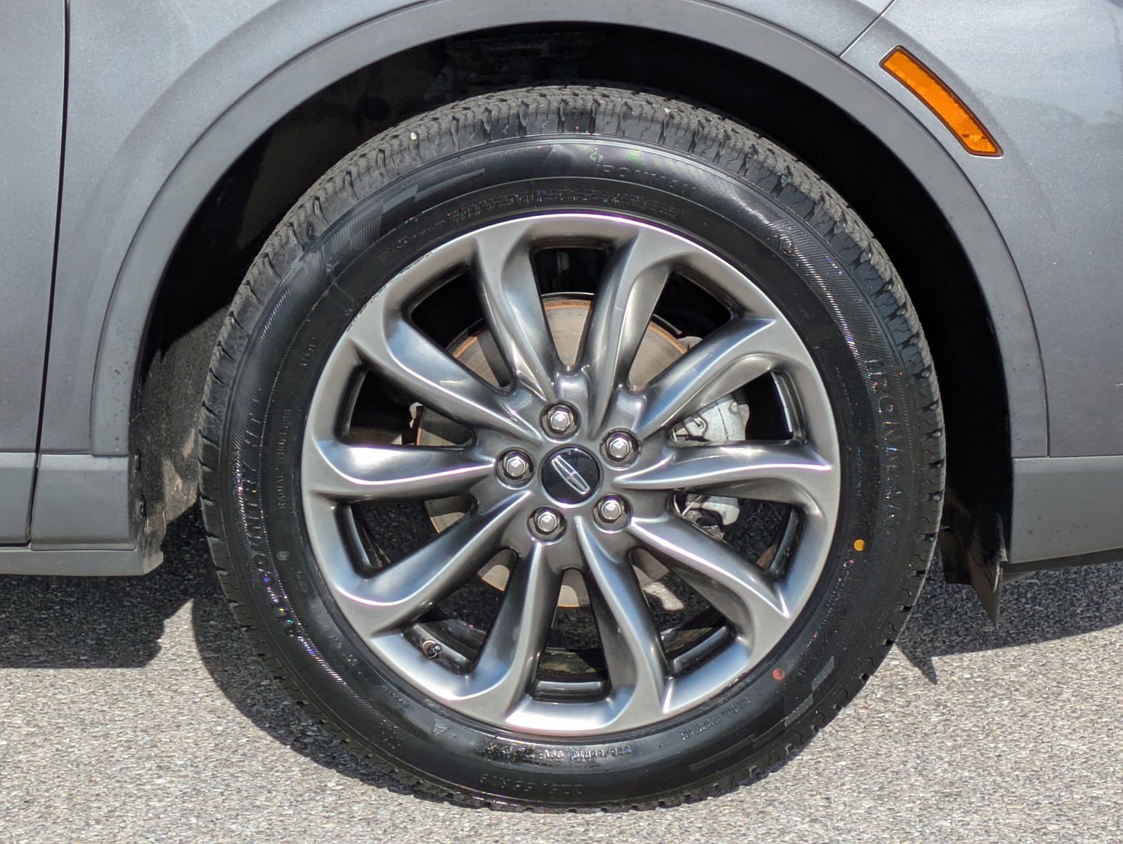 Used 2021 Lincoln Corsair AWD w/ Premium Package image 9